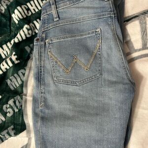 Wrangler Light Blue Boot Cut Jeans barley warn there too short for me now. (3x34